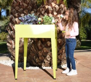 HUERTO URBANO DE METAL CUADRADO